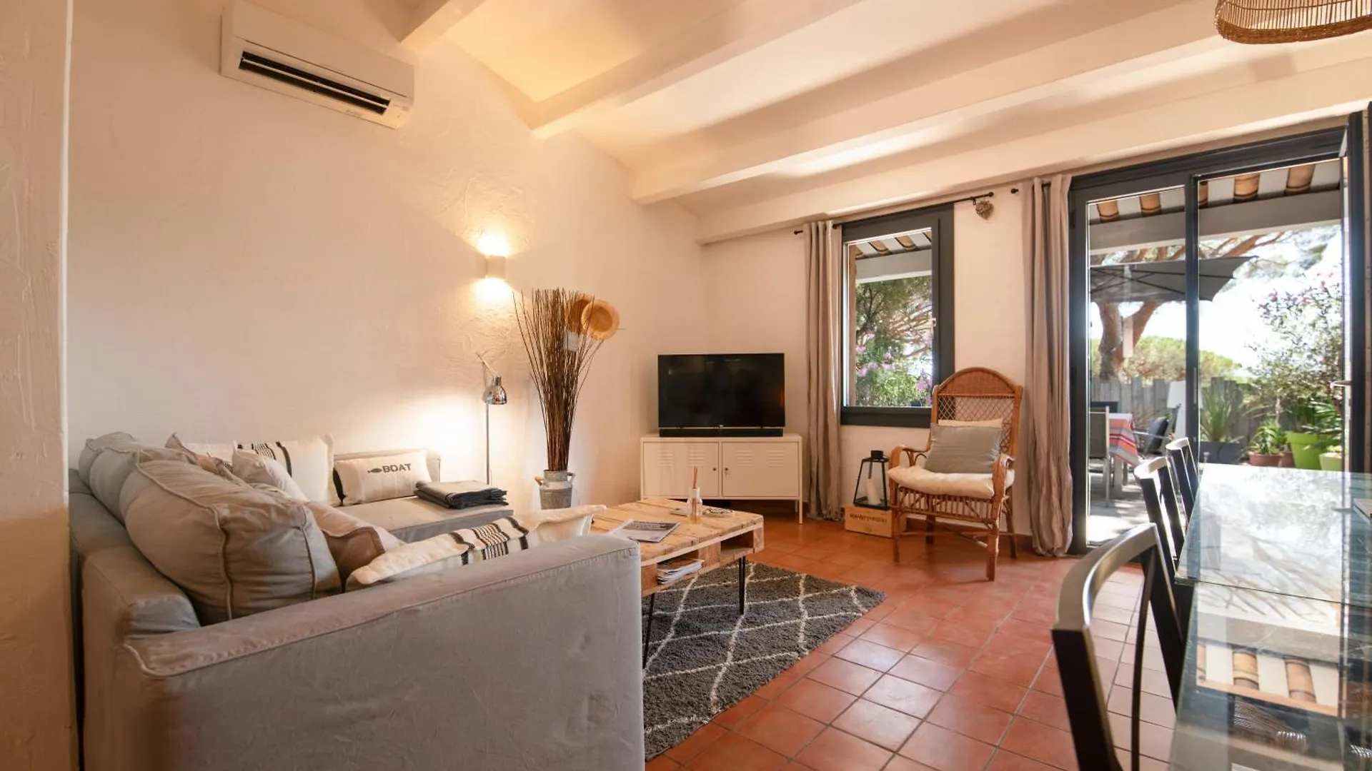 Villa Joli mazet clim vue St Tropez à Sainte-Maxime France